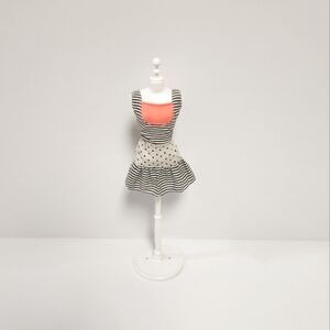 4/$20  1990 Barbie Easy Living Fashions